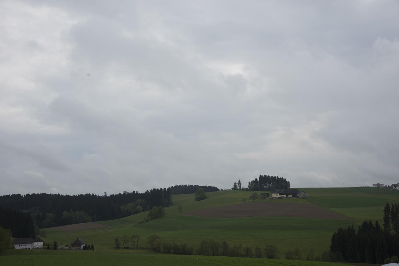 Langs Wirtshaus Hotel Sankt Ulrich im Muhlkreis Luaran gambar